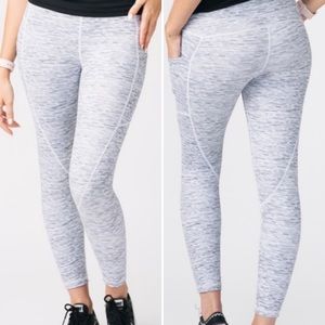 Zyia Active Gray Level 2 In 1 Light N Tight Capri Size 14-16